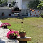 Appartement With Parking Space Seline, Paklenica - 6603 Starigrad Paklenica
