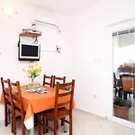 With Parking Space Seline, Paklenica - 6603 Appartement Starigrad Paklenica