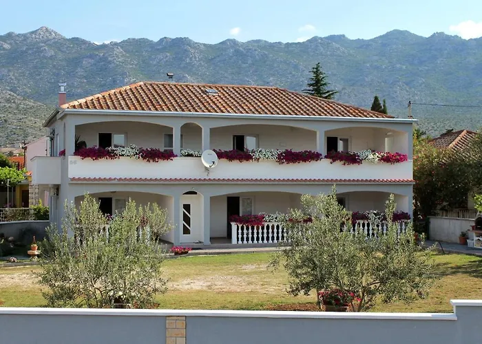 Апартаменты With Parking Space Seline, Paklenica - 6603 *